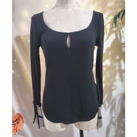 We the Free People Cuff Mod Stripe Thermal Waffle Top Size M Black Boho Keyhole - Picture 1 of 10
